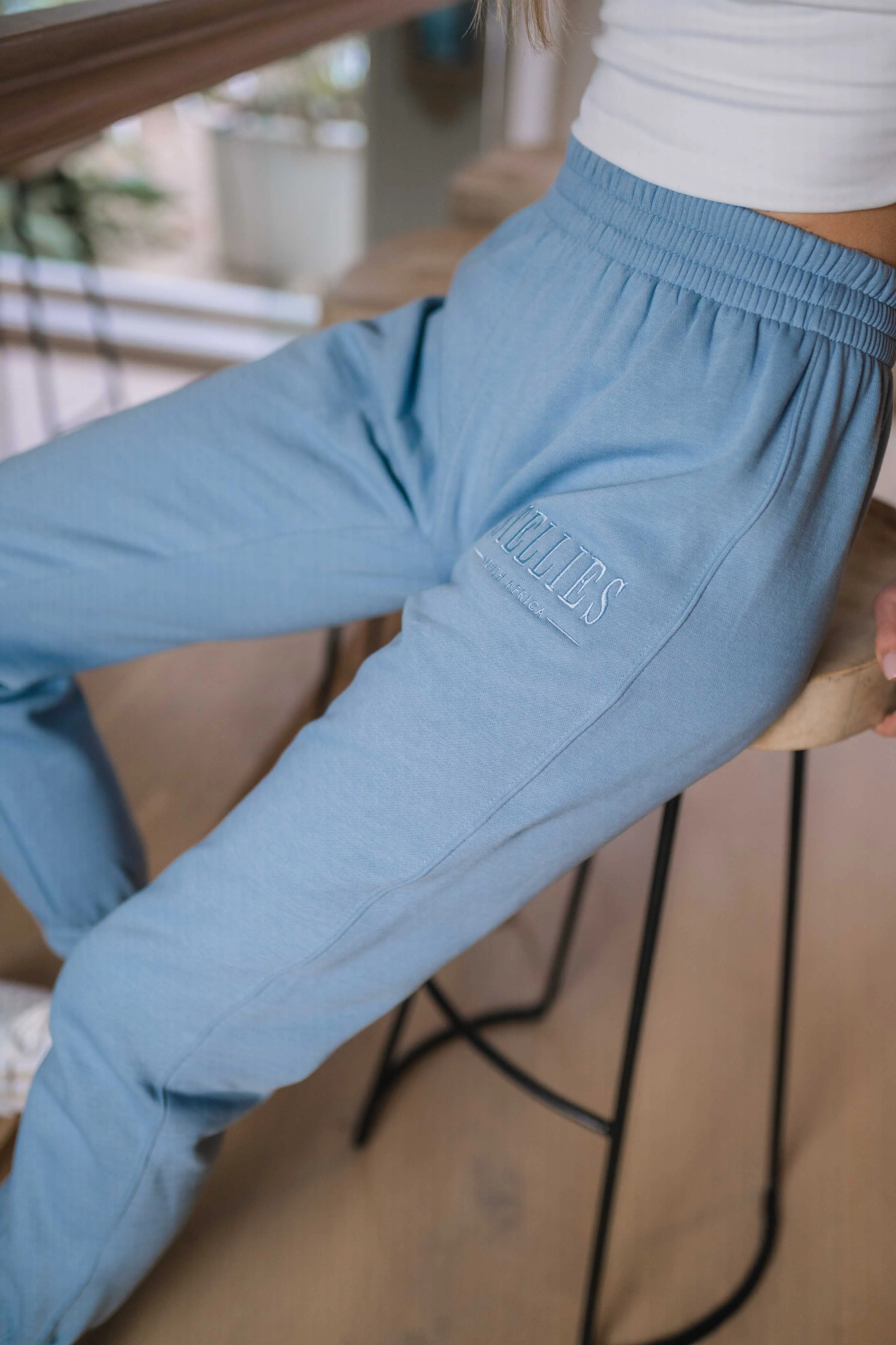 Daydreamer Sweatpants in Periwinkle