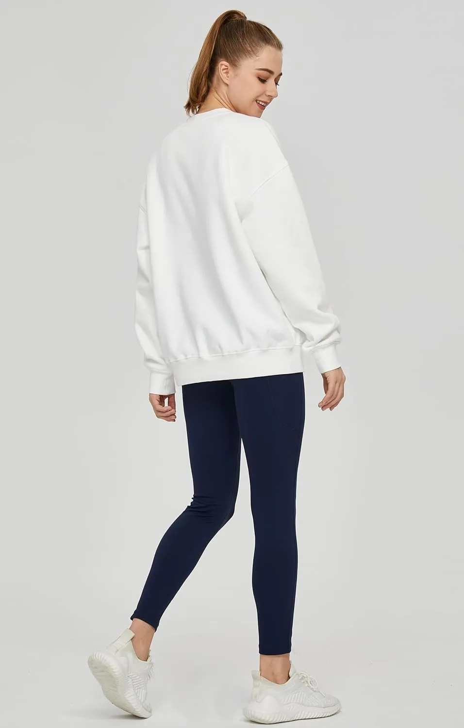 THE GYM PEOPLE Womens' Fleece Crewneck Loose fit Soft Oversized Pullover Sweatshirt